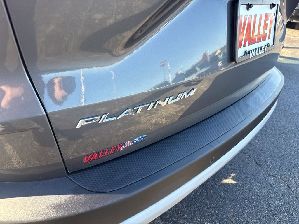 Certified 2024 Ford Escape Platinum AWD/4WD image 51