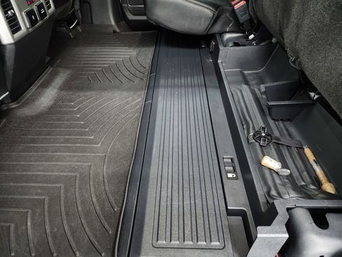 Used 2021 Ford F350 Lariat image 38