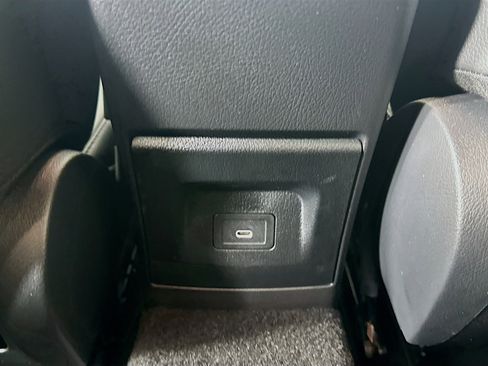 Certified 2025 Mercedes-Benz CLA 250 4MATIC image 32