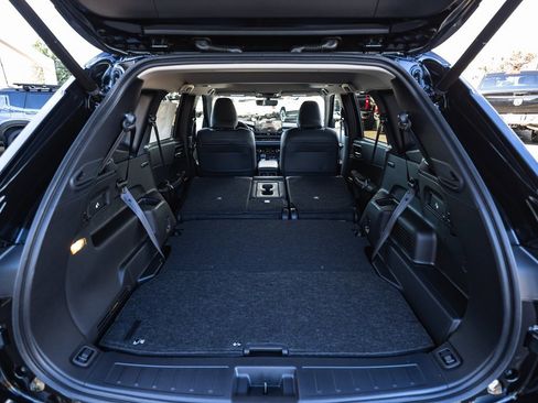 New 2026 Mitsubishi Outlander SE image 34