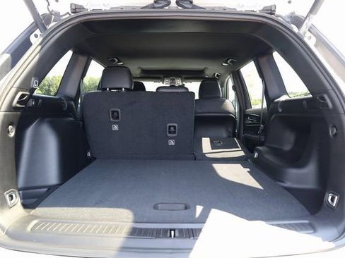 New 2025 Jeep Grand Cherokee Laredo image 26