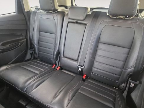 Used 2019 Ford Escape Titanium AWD/4WD image 13