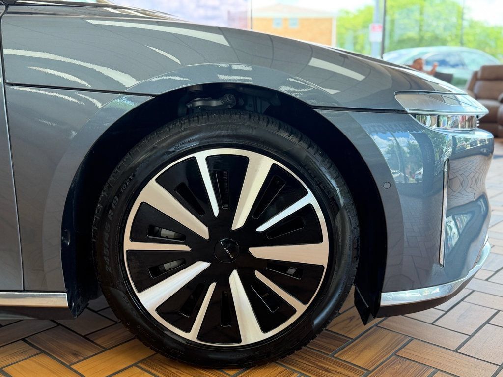 Used 2025 Lucid Air Touring AWD/4WD image 11