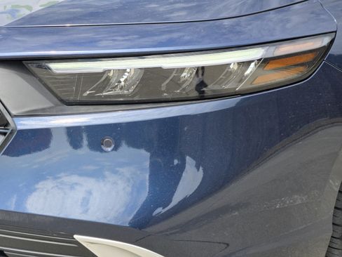 Used 2023 Honda Accord Touring image 29