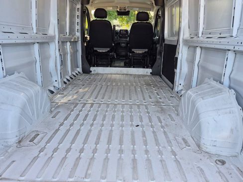Used 2026 RAM ProMaster 2500 w/ Convenience Group FWD image 15