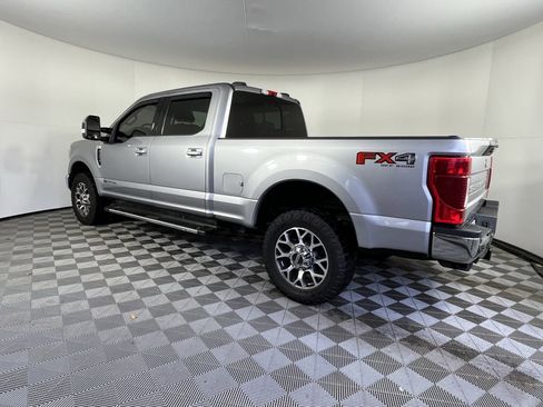 Used 2020 Ford F250 Lariat image 3