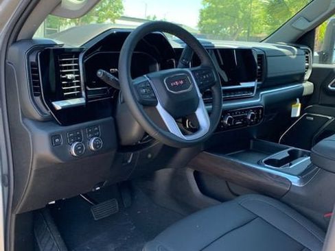 New 2026 GMC Sierra 2500 SLT w/ SLT Convenience Package AWD/4WD image 15