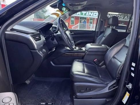 Used 2017 Chevrolet Tahoe LT w/ LT Signature Package RWD image 12