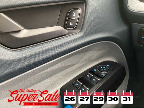 New 2025 Ford Maverick XLT w/ XLT Luxury Package image 39