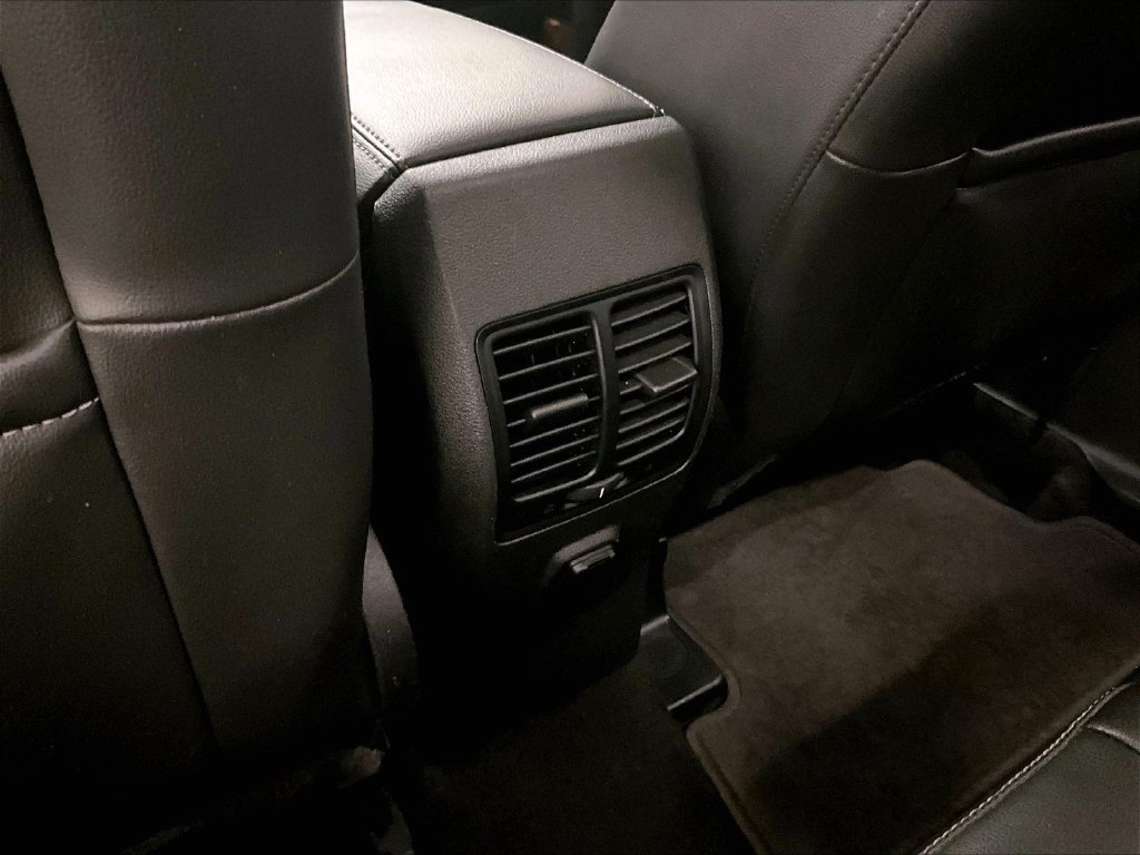 Used 2018 Ford Escape SE w/ SE Sport Appearance Package AWD/4WD image 10