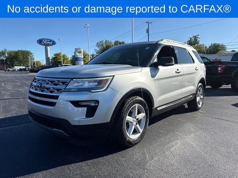 Used 2019 Ford Explorer XLT w/ Equipment Group 202A FWD image 2
