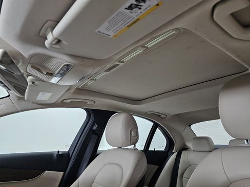 Used 2020 Mercedes-Benz C 300 4MATIC Sedan image 10