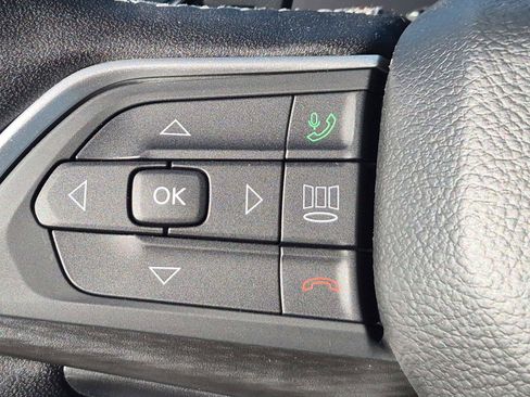 Used 2026 Jeep Grand Cherokee L Laredo RWD image 24