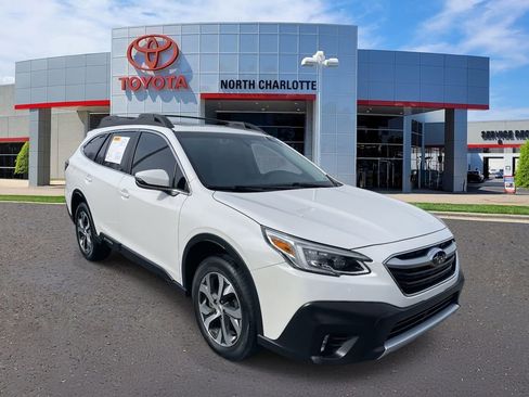 Used 2020 Subaru Outback Limited image 3