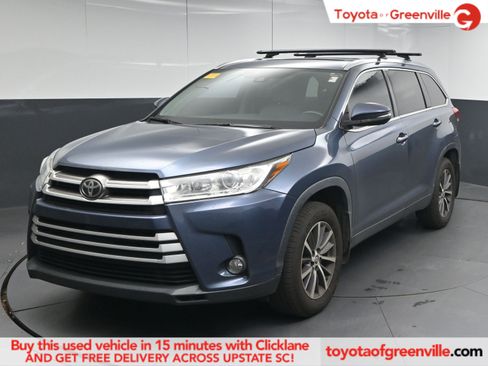 Used 2019 Toyota Highlander XLE image 1