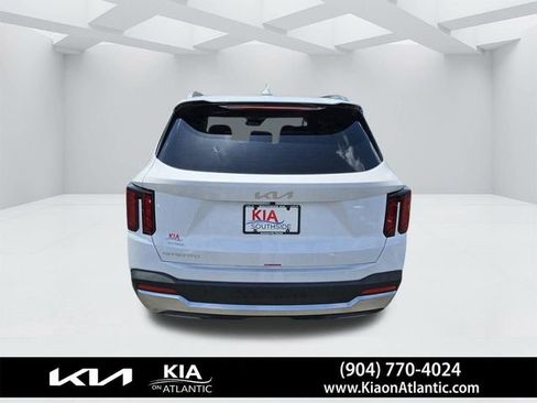 New 2025 Kia Sorento S w/ Panoramic Sunroof Package image 8