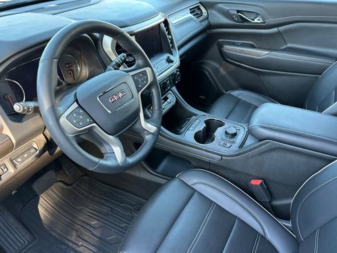 Used 2023 GMC Acadia Denali w/ Denali Ultimate Package image 10