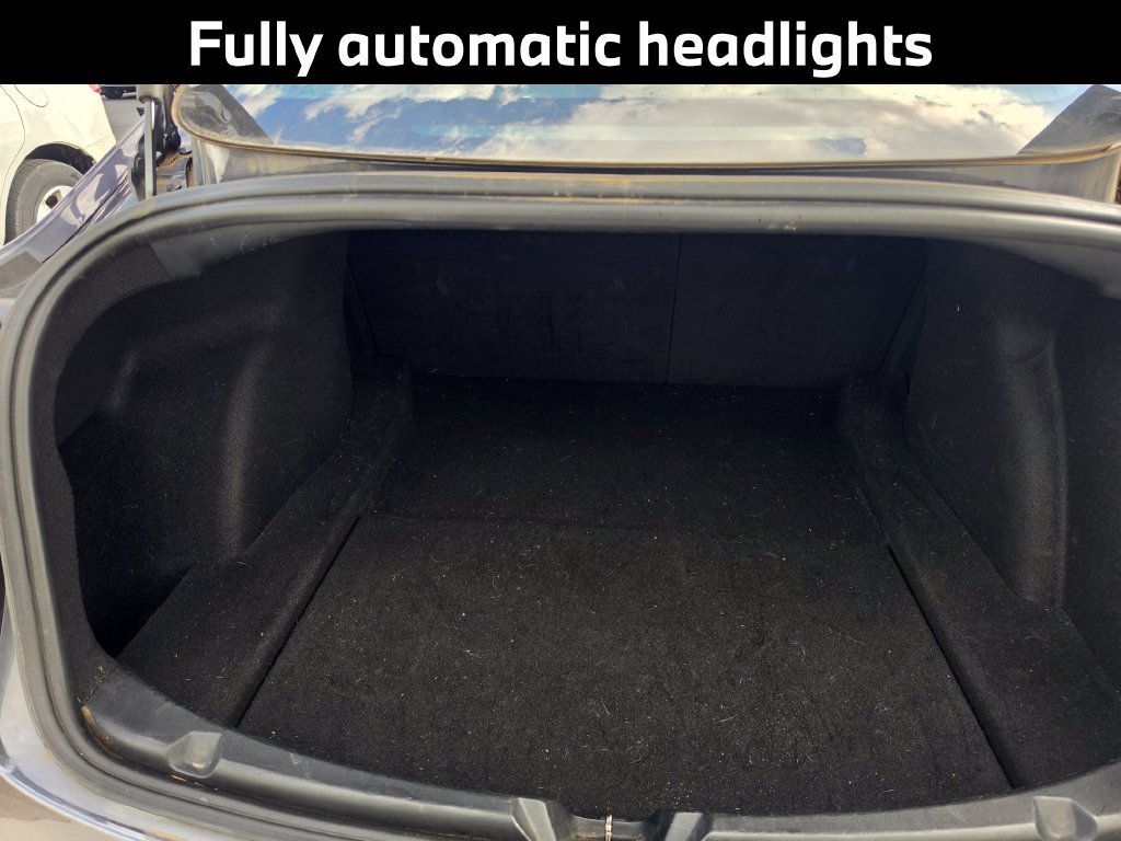 Used 2018 Tesla Model 3 RWD image 10