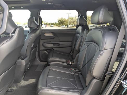 New 2027 Kia Telluride X-Line EX w/ Towing Package AWD/4WD image 17
