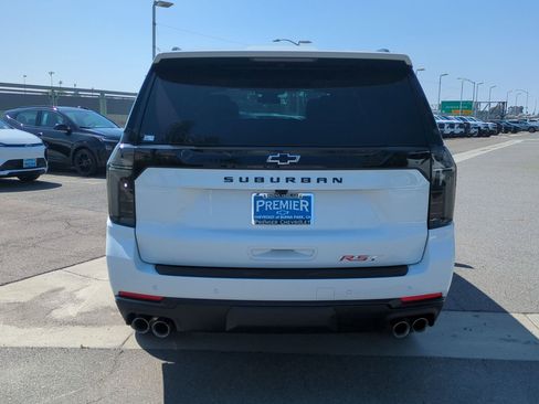 New 2026 Chevrolet Suburban RST w/ Comfort Package AWD/4WD image 4
