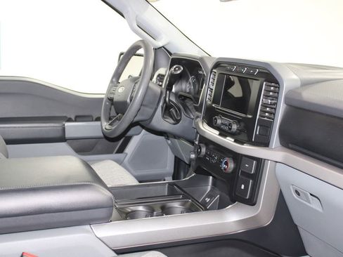 Used 2023 Ford F150 XLT w/ XTR Package image 28
