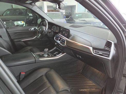 Used 2022 BMW X5 M50i w/ Executive Package AWD/4WD image 29