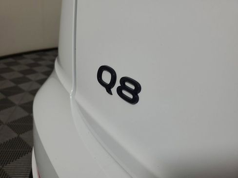Used 2026 Audi Q8 Prestige AWD/4WD image 8