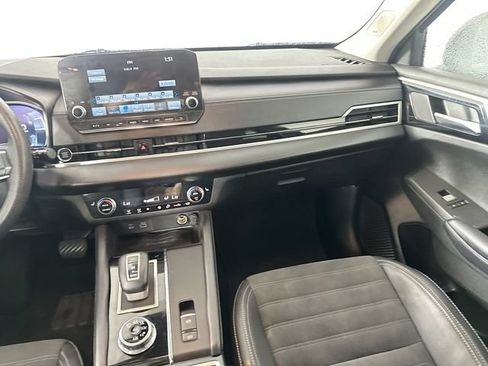 Used 2023 Mitsubishi Outlander SE AWD/4WD image 27
