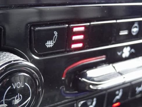 Used 2023 Jeep Grand Cherokee Limited image 35