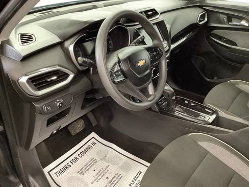Used 2023 Chevrolet TrailBlazer LS FWD image 13