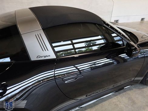 Used 2022 Porsche 911 50th Anniversary Edition image 13