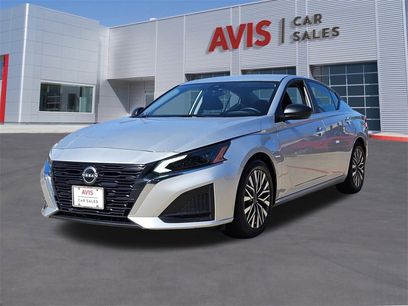 Used 2024 Nissan Altima 2.5 SV