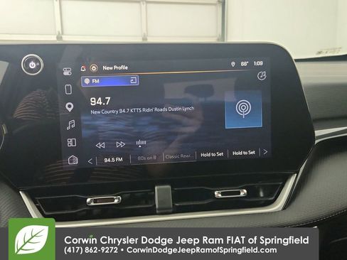 Used 2026 Chevrolet Equinox LT FWD image 23