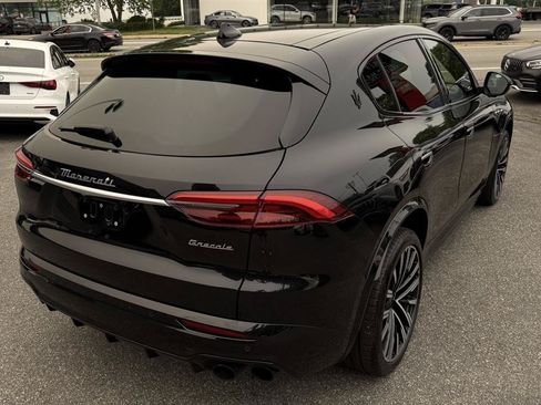 Used 2023 Maserati Grecale Modena AWD/4WD image 18