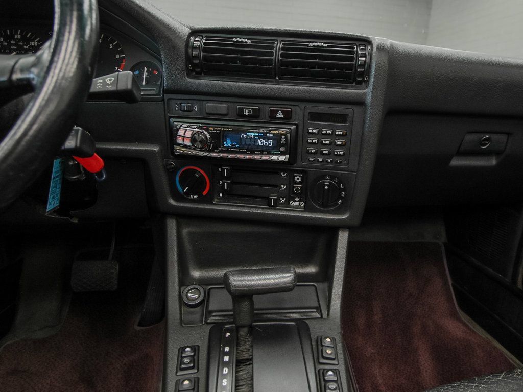Used 1987 BMW 325i Convertible RWD image 17