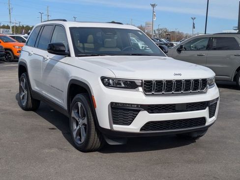 New 2026 Jeep Grand Cherokee Limited image 2