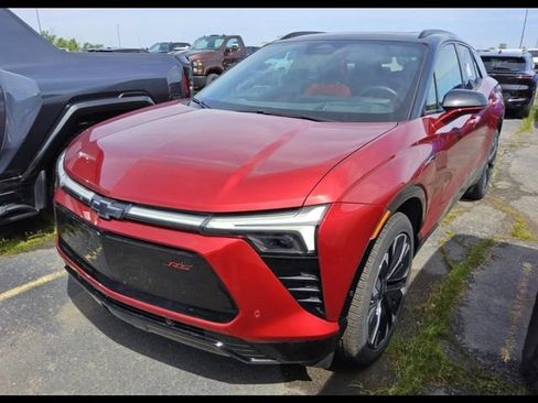 Used 2026 Chevrolet Blazer EV RS w/ Super Cruise Package AWD/4WD image 3