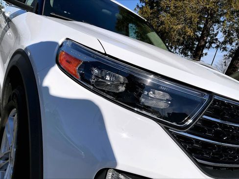 Used 2020 Ford Explorer XLT w/ Equipment Group 202A image 30