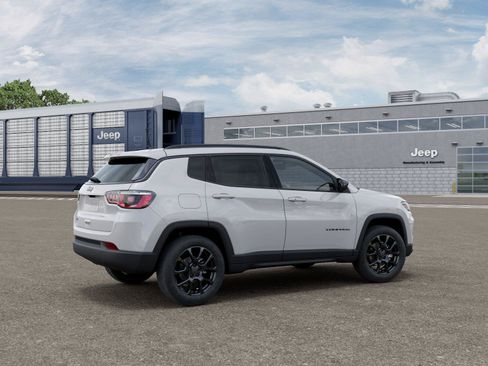 New 2026 Jeep Compass Latitude AWD/4WD image 24