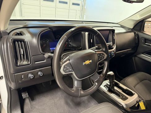 Used 2020 Chevrolet Colorado LT w/ Redline Special Edition AWD/4WD image 14