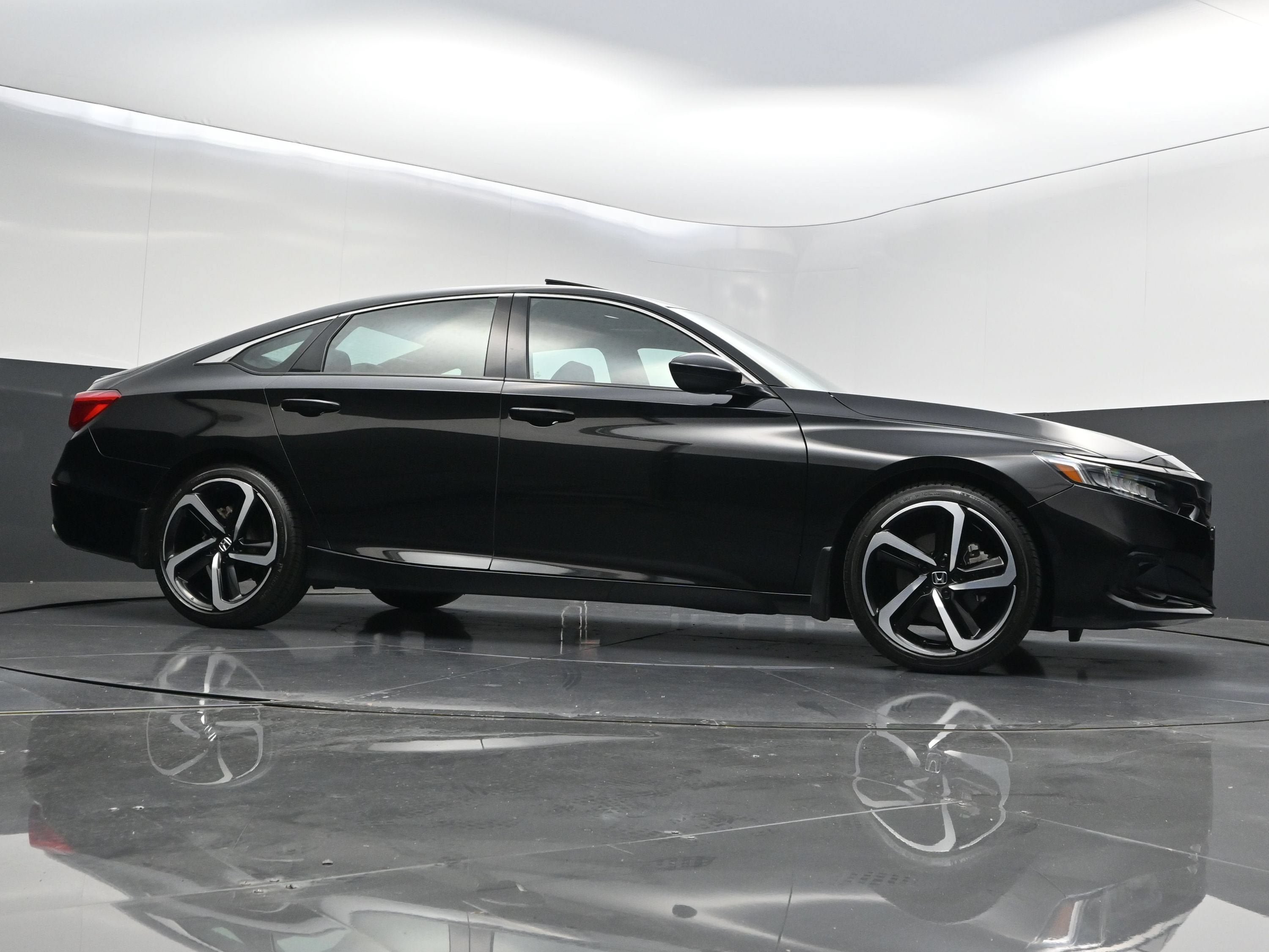 Used 2021 Honda Accord Sport image 47