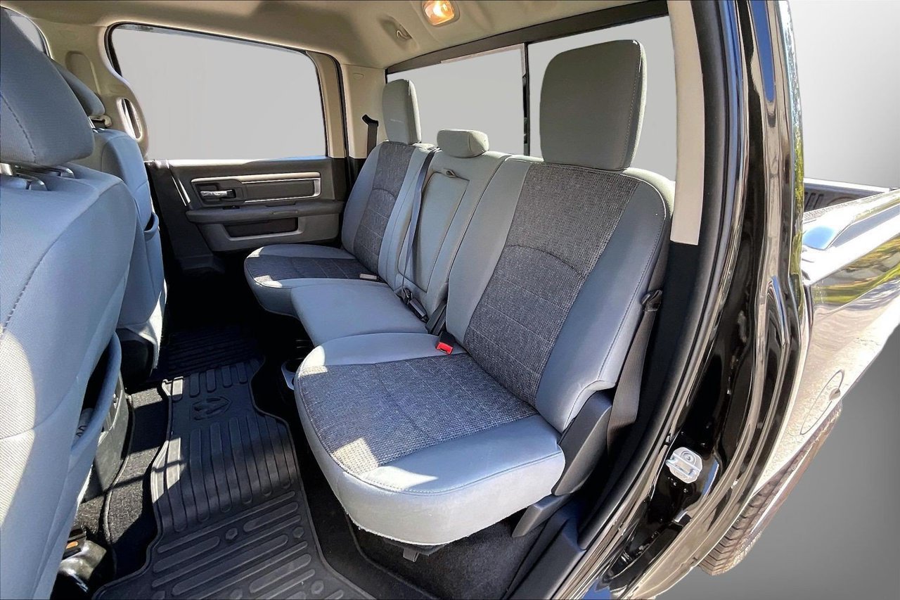 Certified 2017 RAM 1500 Big Horn AWD/4WD image 22