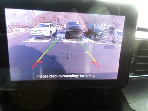 Used 2020 Ford Explorer XLT w/ Equipment Group 202A image 15