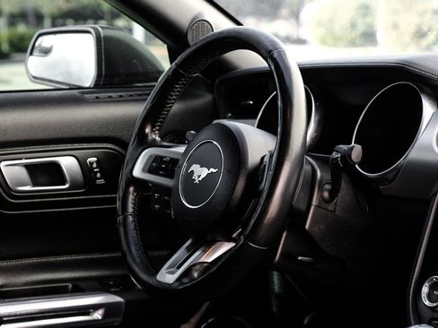 Used 2019 Ford Mustang GT Premium image 21