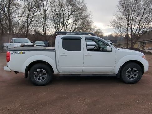 Used 2016 Nissan Frontier PRO-4X w/ Pro-4x Luxury Package image 9