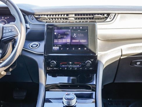 Certified 2023 Jeep Grand Cherokee L Laredo image 14