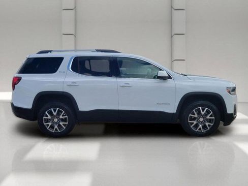 Used 2022 GMC Acadia SLE w/ Driver Convenience Package FWD image 4