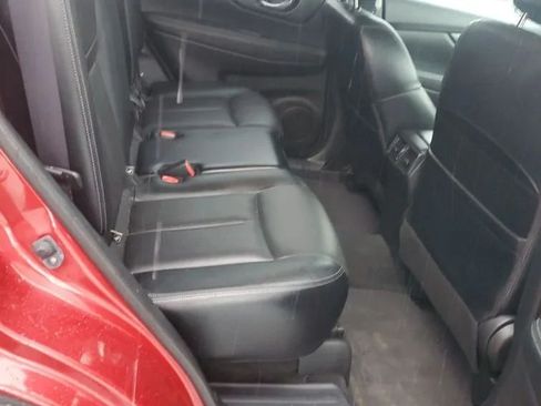 Used 2016 Nissan Rogue SL AWD/4WD image 17