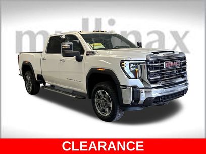 New 2025 GMC Sierra 2500 SLT w/ SLT Premium Package