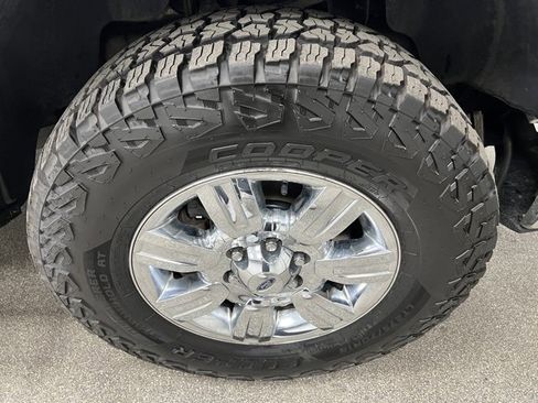 Used 2012 Ford F150 XLT w/ XLT Chrome Pkg image 16